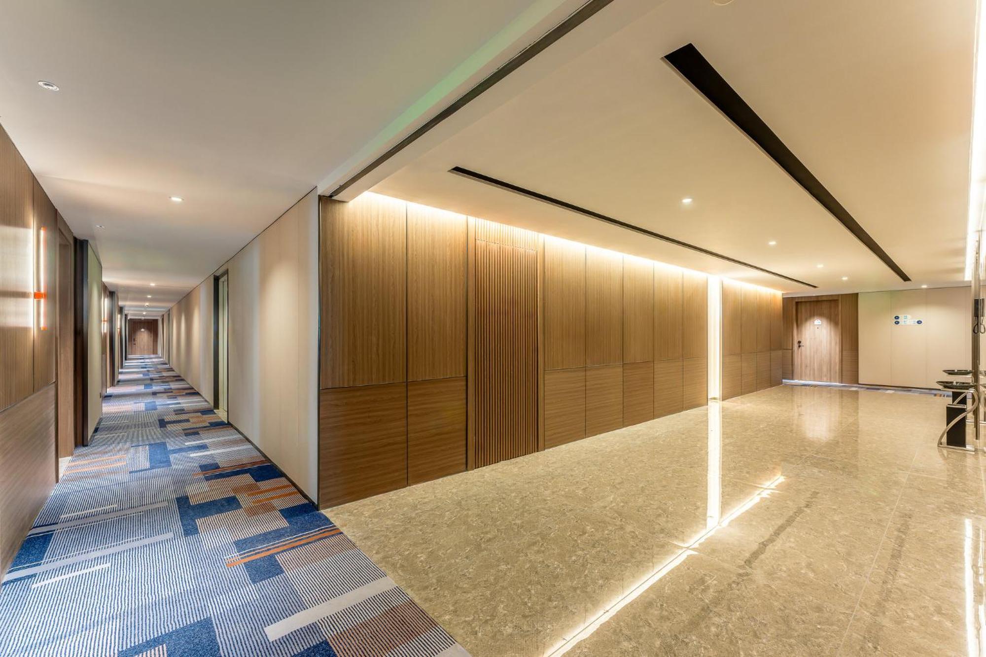 Holiday Inn Express Taizhou City Center By Ihg Exteriör bild
