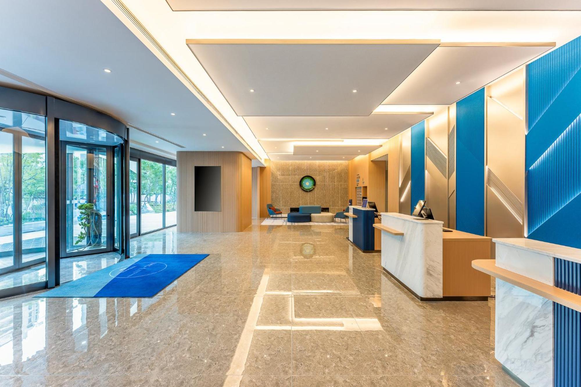 Holiday Inn Express Taizhou City Center By Ihg Exteriör bild