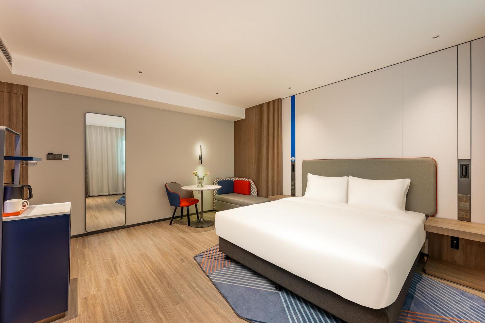 Holiday Inn Express Taizhou City Center By Ihg Exteriör bild